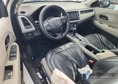 2018 Honda Hr-V Lx z USA, uszkodzony, nr VIN 3CZRU6H35JM717211